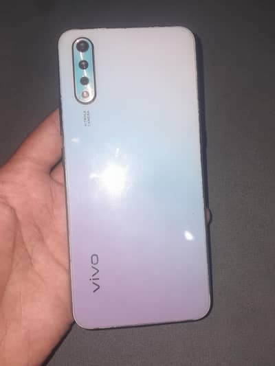 Vivo S1