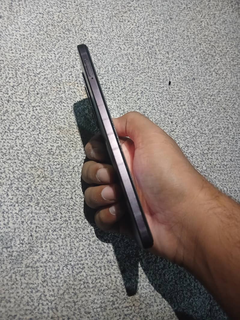 OPPO A60 4