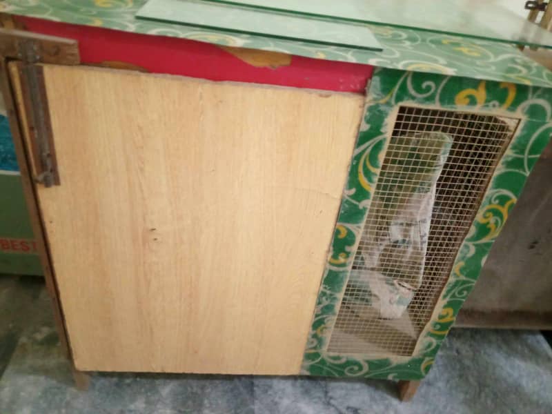 hen cage . 1