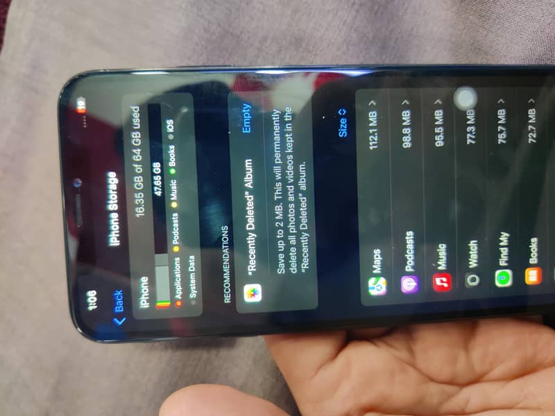 Apple iPhone XS Max 6