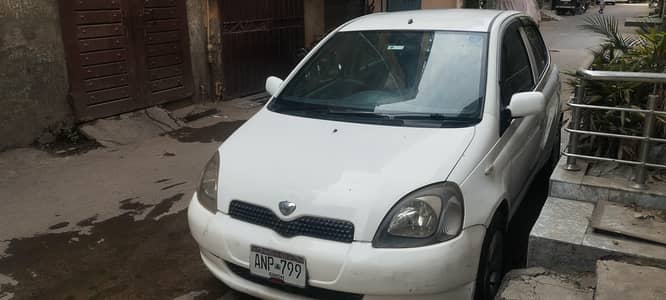 Toyota Vitz 2000