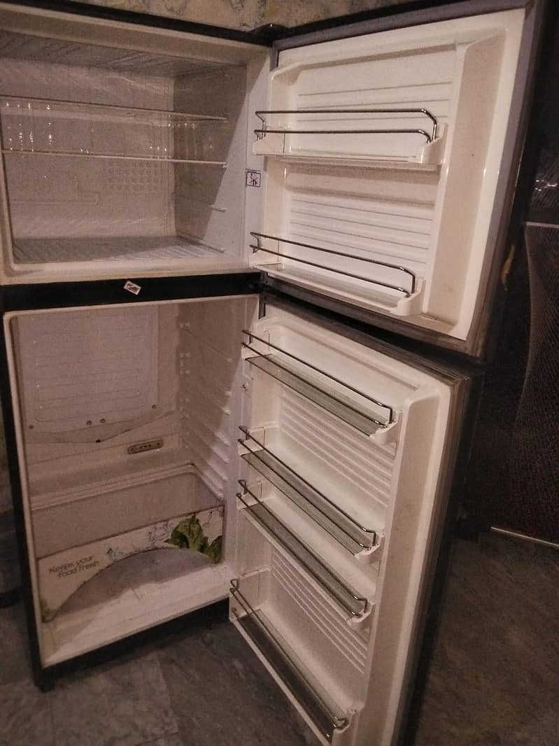 Dawlance refrigerator 3