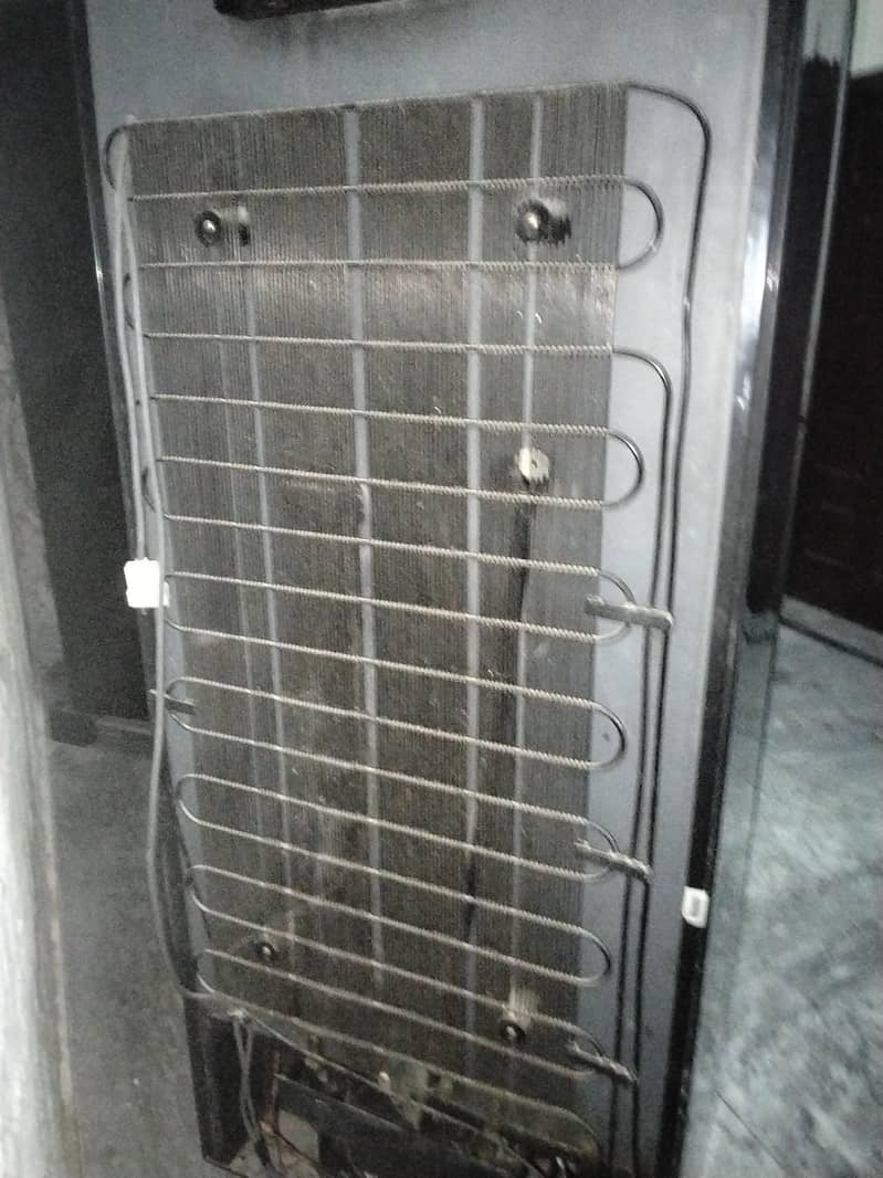 Dawlance refrigerator 4