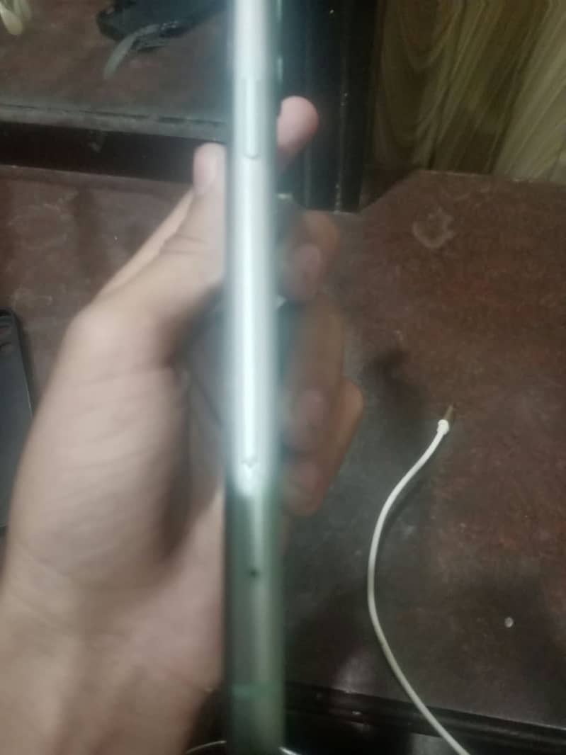 Apple iPhone 11 3