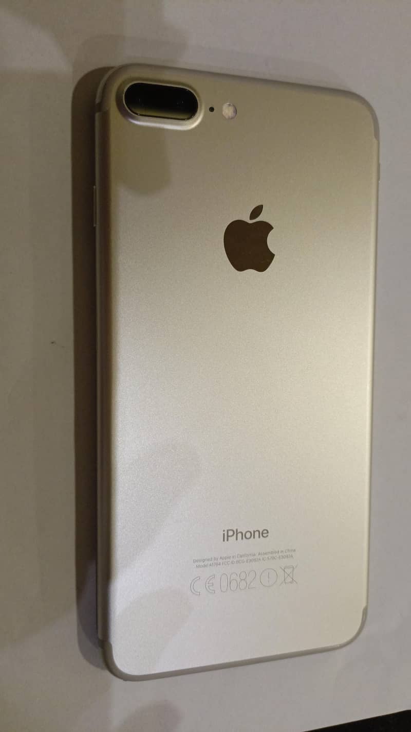 Apple iPhone 7 Plus 0
