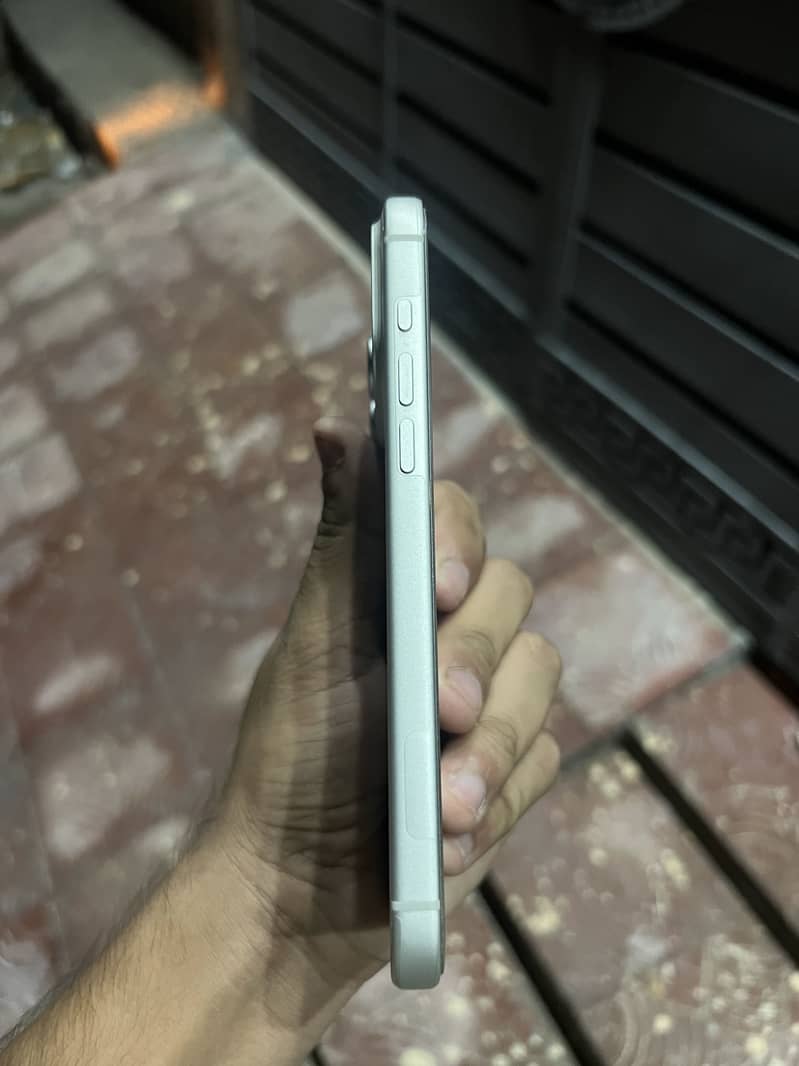 Apple iPhone 17 Pro Max 6