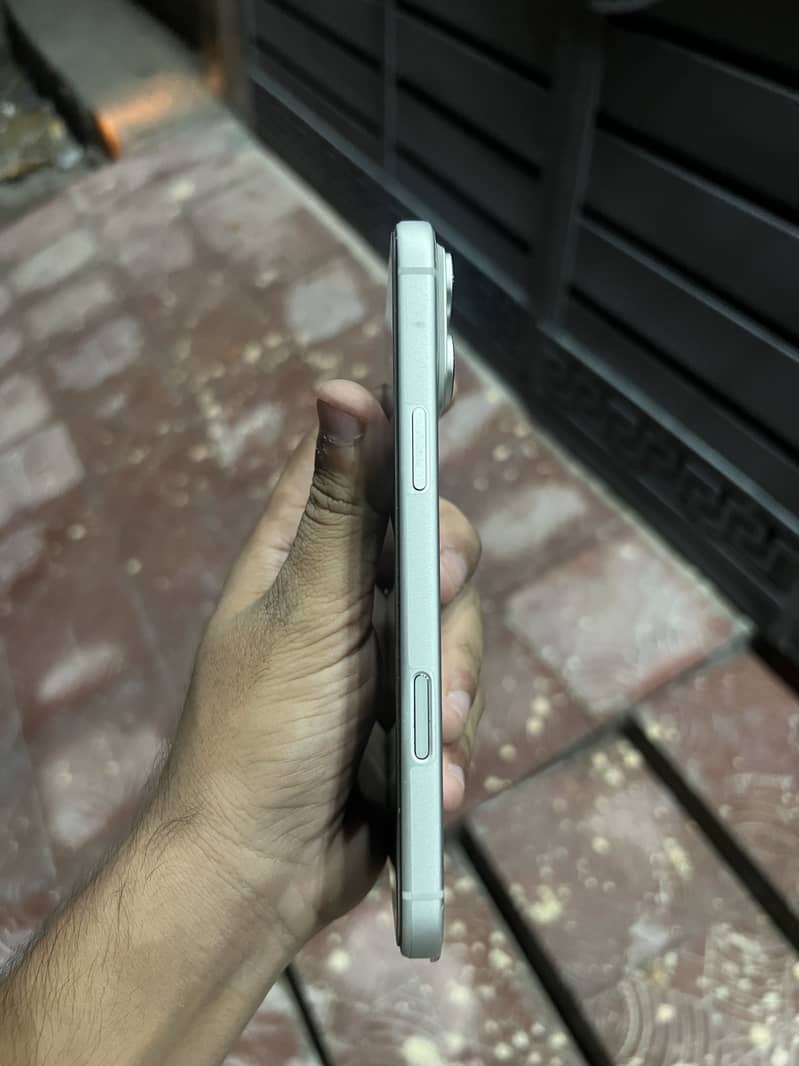 Apple iPhone 17 Pro Max 7