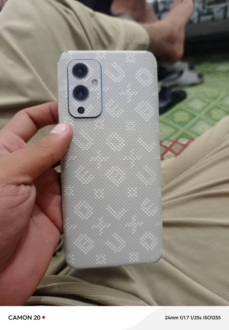 One Plus 9 5G 0