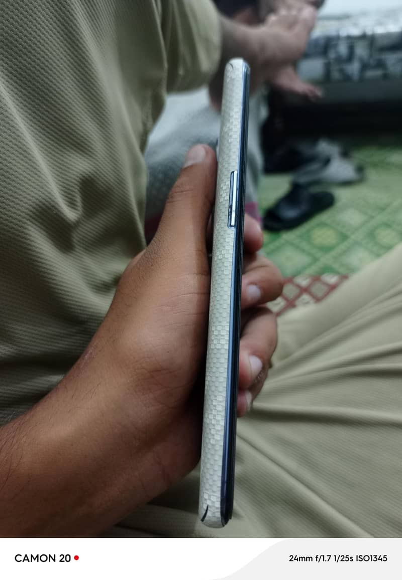 One Plus 9 5G 2