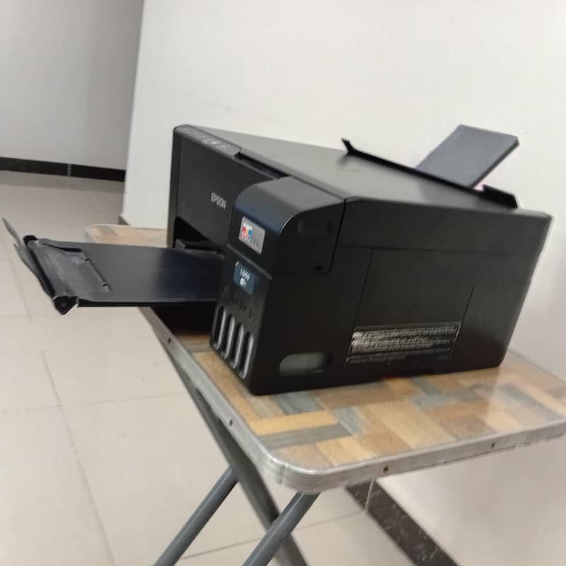 EpsonL3250 colour printer with scanner working 9/10 condition 7