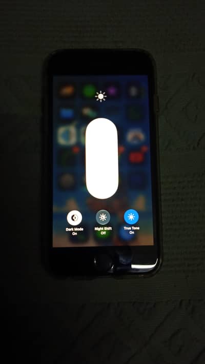 Apple iPhone SE