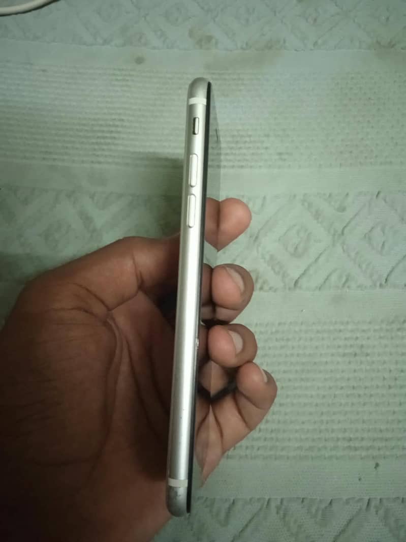 Apple iPhone SE 3