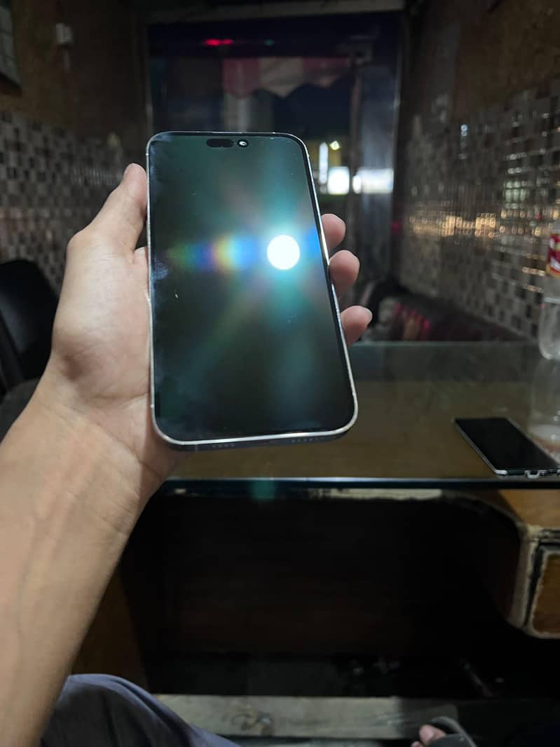 Apple iPhone 14 Pro Max 9