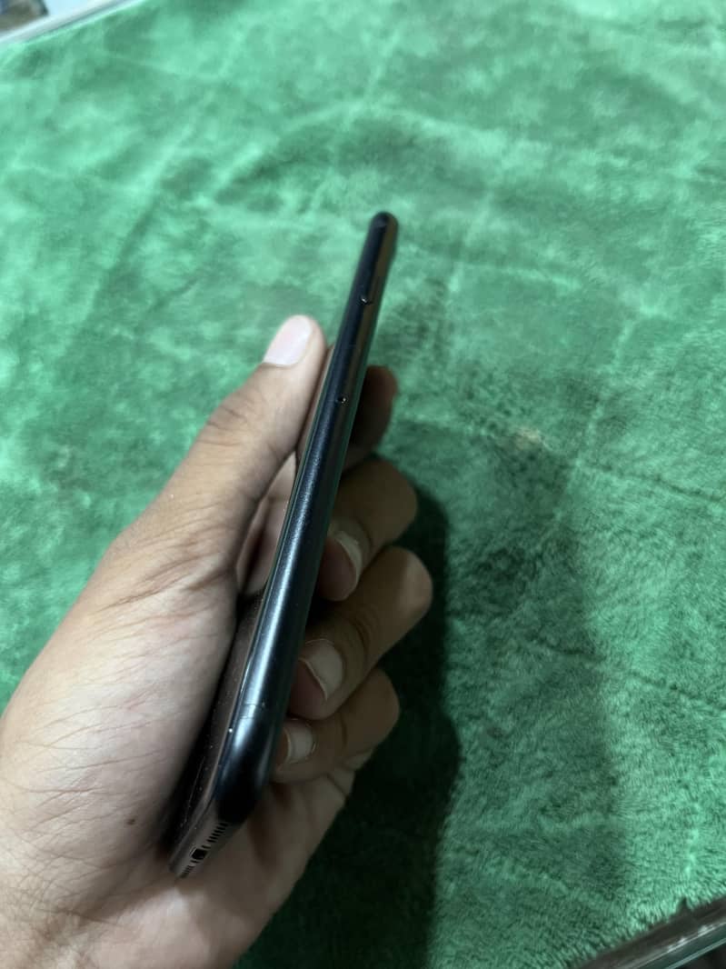 Apple iPhone SE 3
