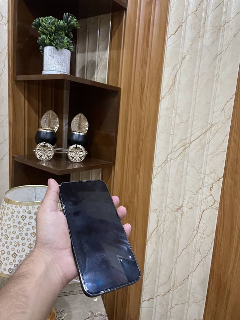Apple iPhone 13 Pro Max 3