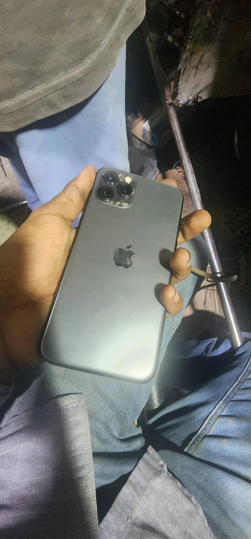 Apple iPhone 11 Pro 1