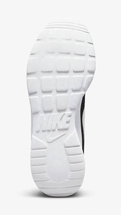 original Nike tanjun 812655-011