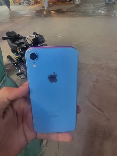 Apple iPhone XR