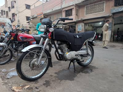 HONDA CG 125 - 2016 MODEL