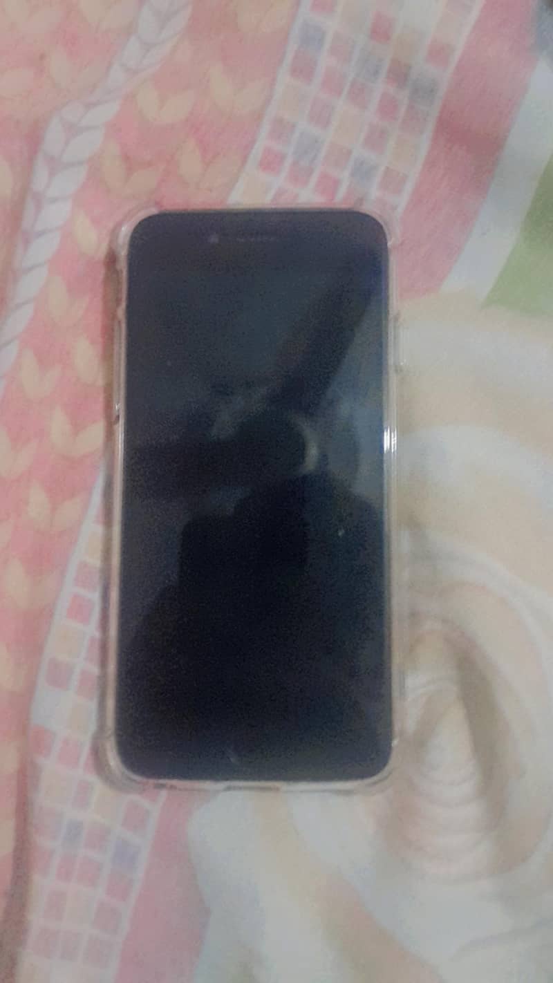 Apple iPhone 8 1