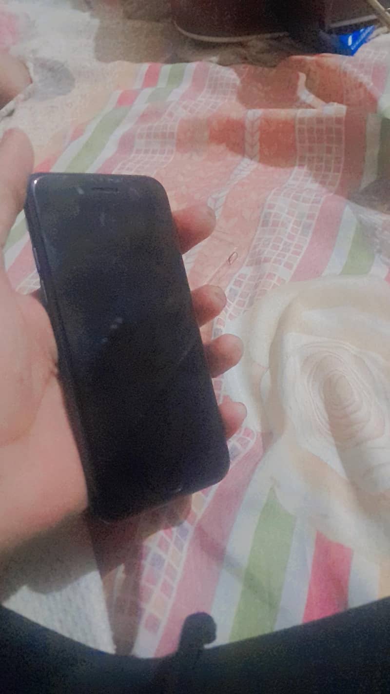 Apple iPhone 8 2