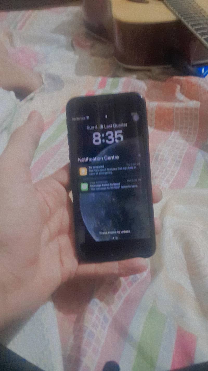 Apple iPhone 8 3