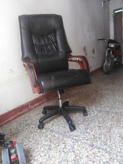 Executive chair used