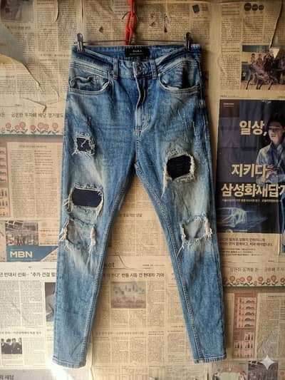 tripped jeans available export quality