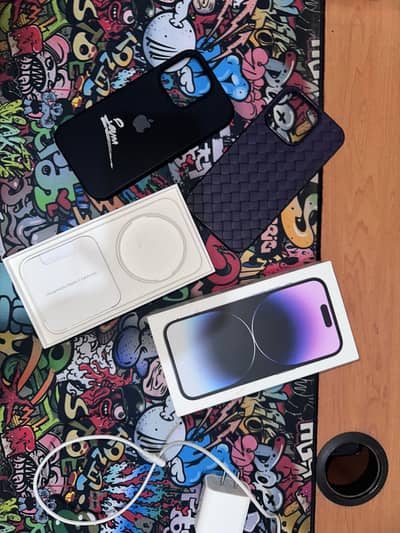 iPhone 14 Pro with box