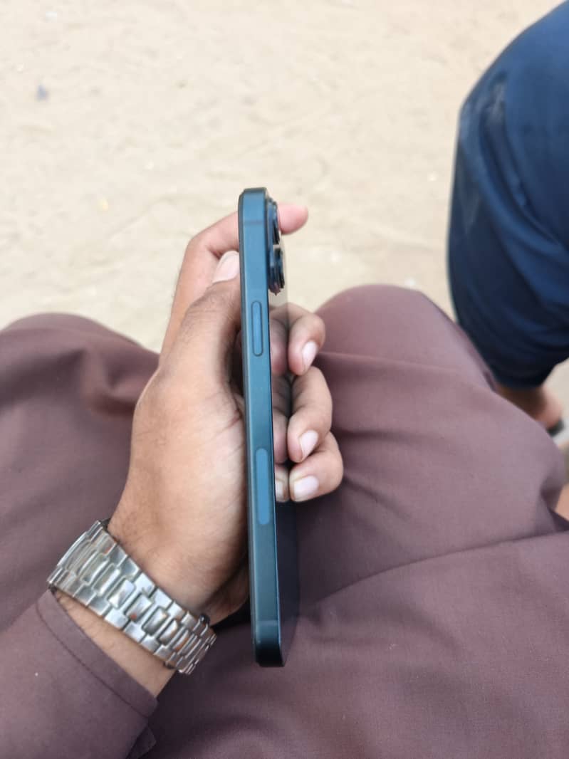 Apple iPhone 14 plus 128 gb Jv sim time available 5