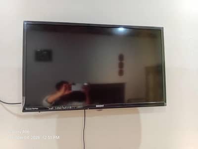 Orient led 32 inches like new all ok janwan condition 10by10