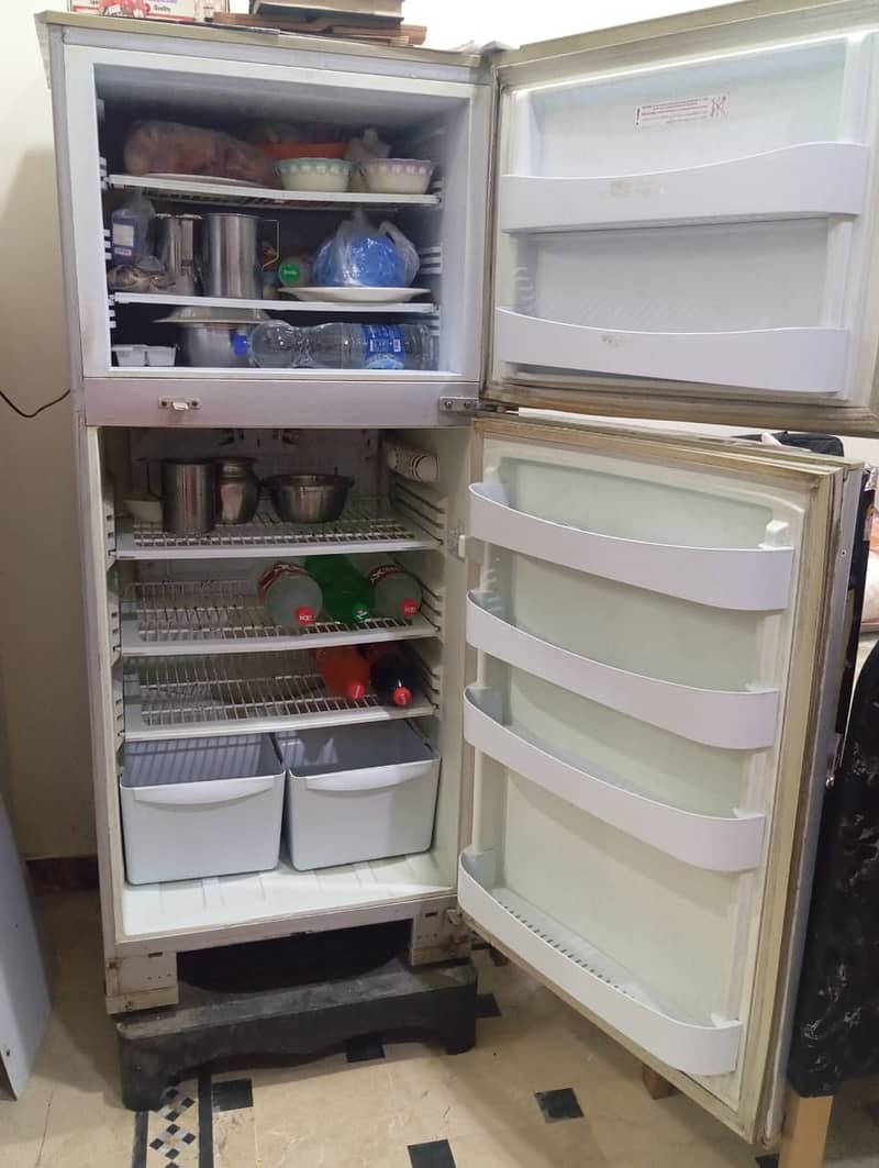Pel Refrigarator 0