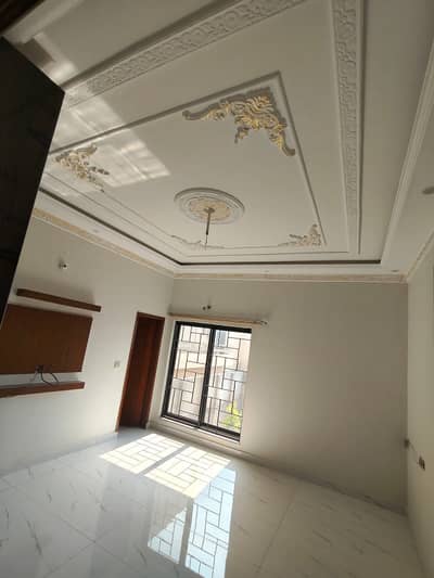 10 Marla House For Sale In U. E. T Housing Society