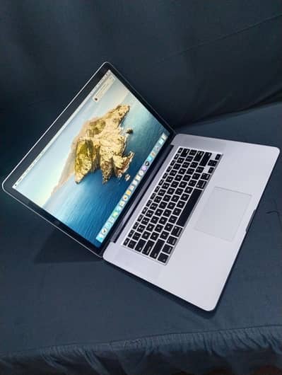 Macbook pro late 2013 with doubl navidia ghraphics 16gb ram 512 gb ssd