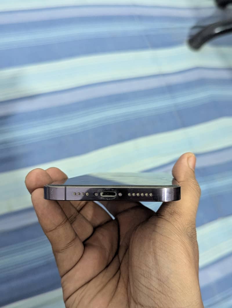 Apple iPhone 14 Pro Max 4