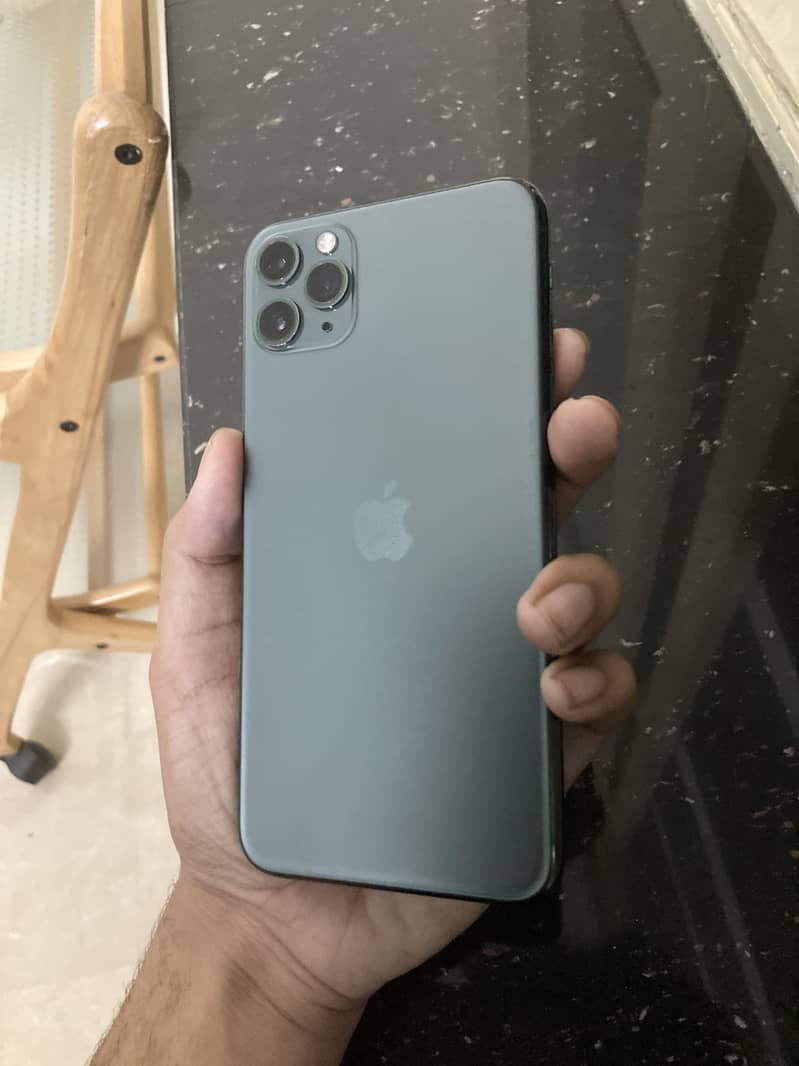 Apple iPhone 11 Pro Max 1