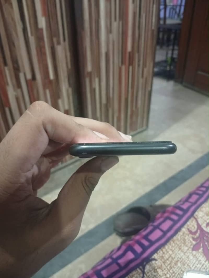 Apple iPhone SE 0