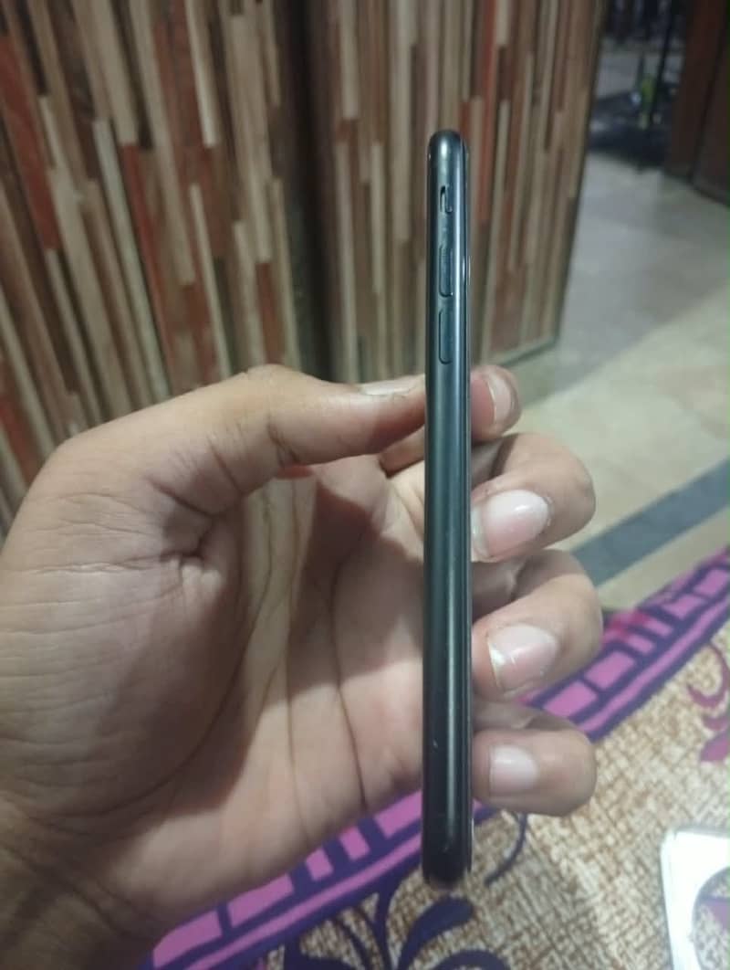 Apple iPhone SE 3