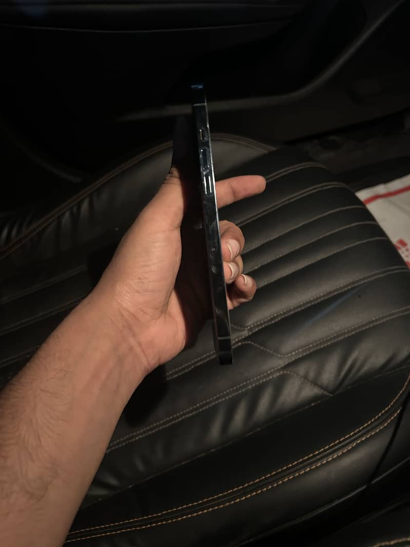 Apple iPhone 12 Pro Max 3
