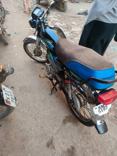 union star black colour 2019 register no any work just buy & drive.
