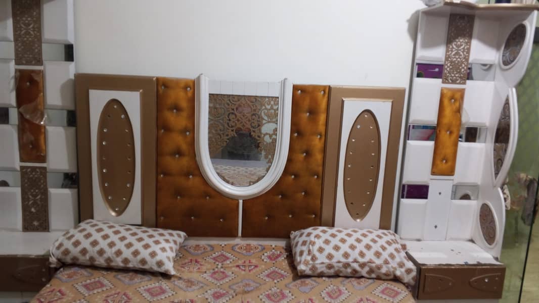 bed dressing cupboard show case 0