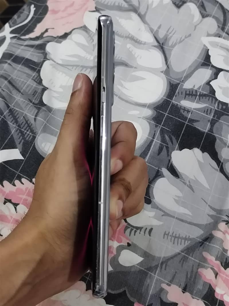 One Plus 9 Pro 4