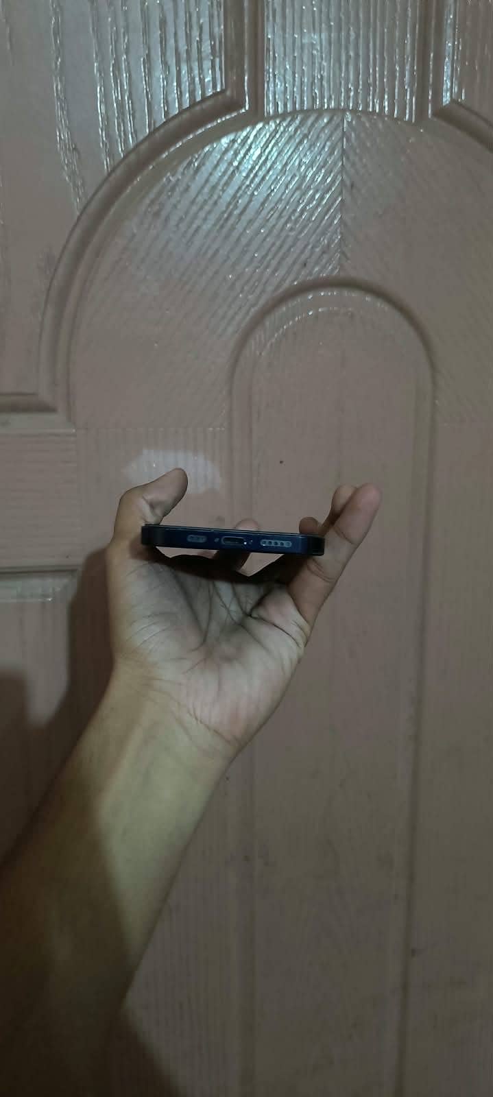 Apple iPhone 12 1