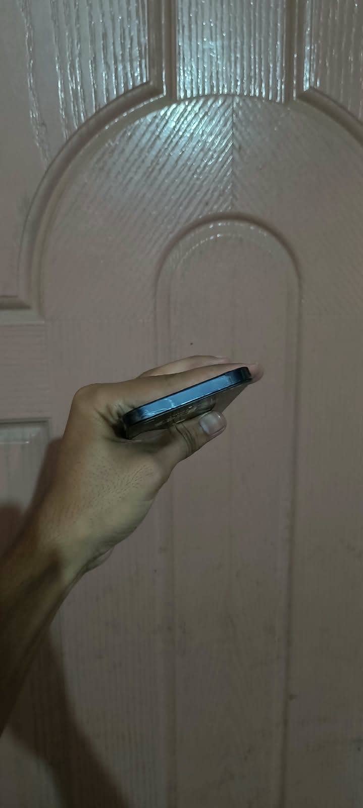Apple iPhone 12 2