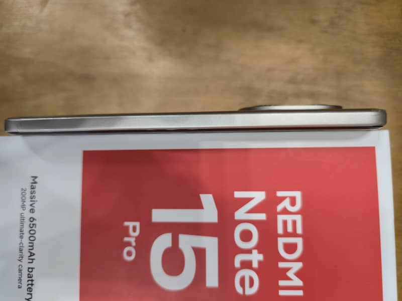Xiaomi Redmi Note 15 Pro 3