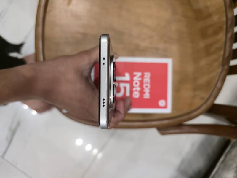 Xiaomi Redmi Note 15 Pro 5