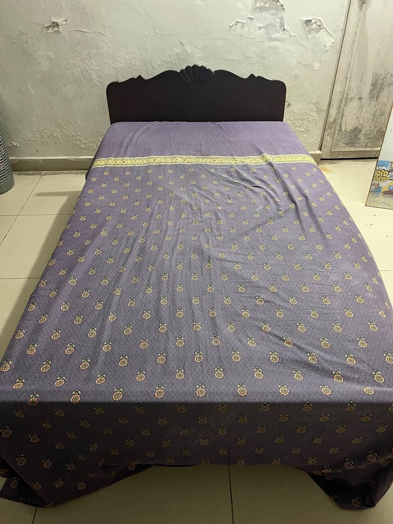Single bed 0