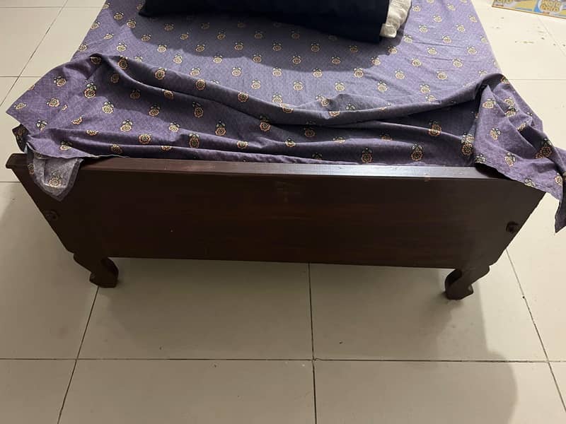 Single bed 2