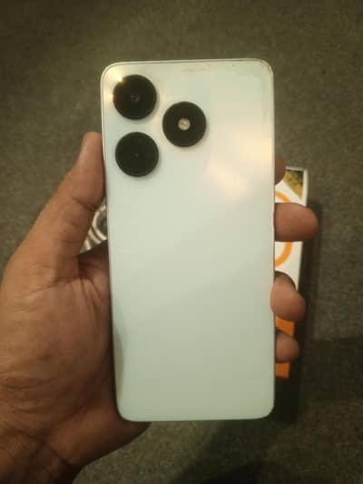 Tecno Spark 10 & 8/128