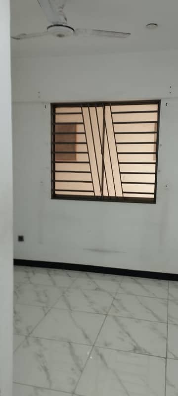 Rent 120 yards 2bed lounge 2nd floor Alladin park k samne National Cement society